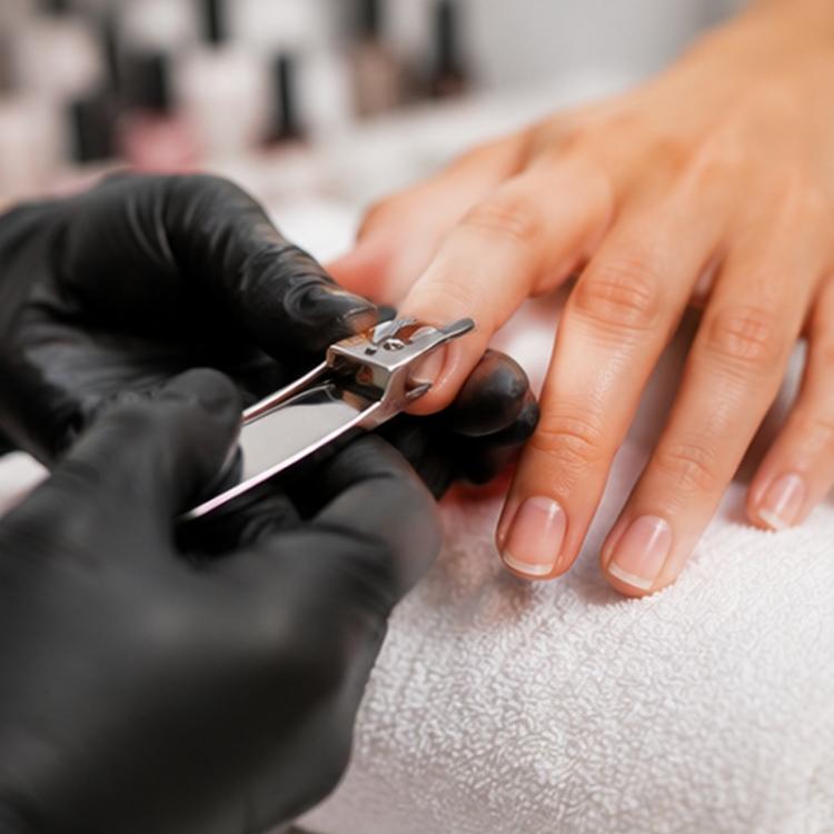 Nail Cut